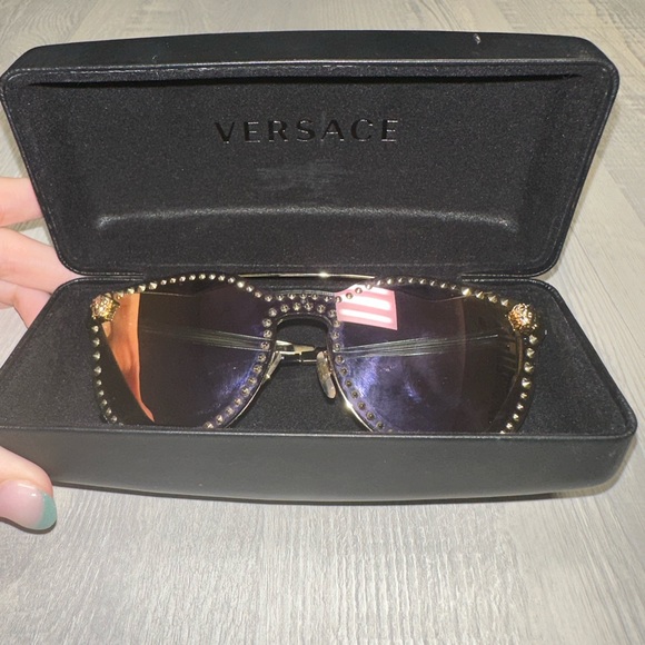 VERSACE sunglasses - Picture 8 of 10